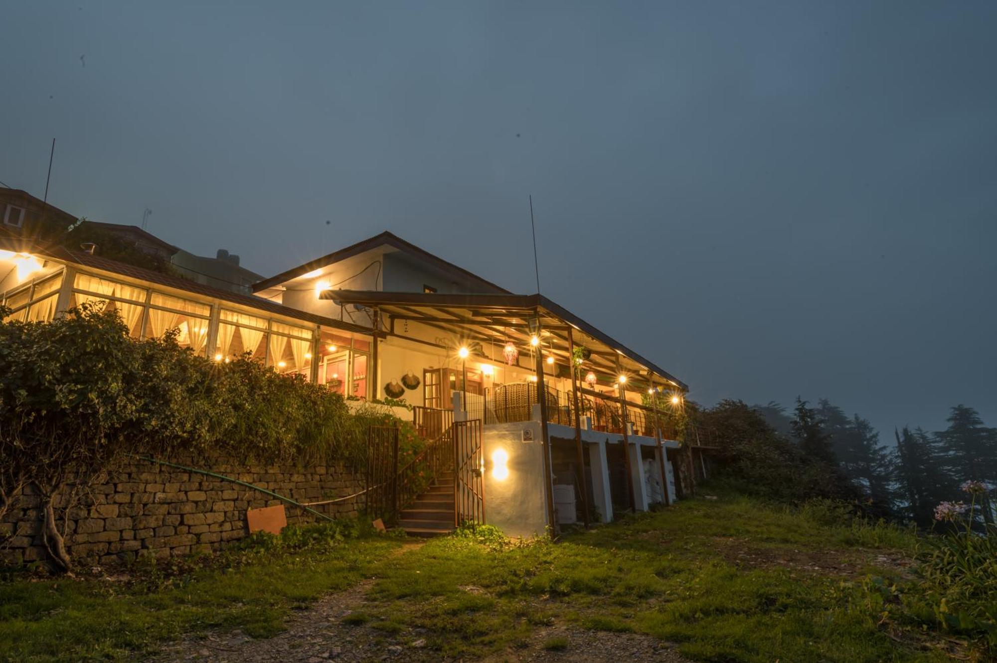 Cedar Hill Lodge - A Boutique Homestay Mashobra Esterno foto