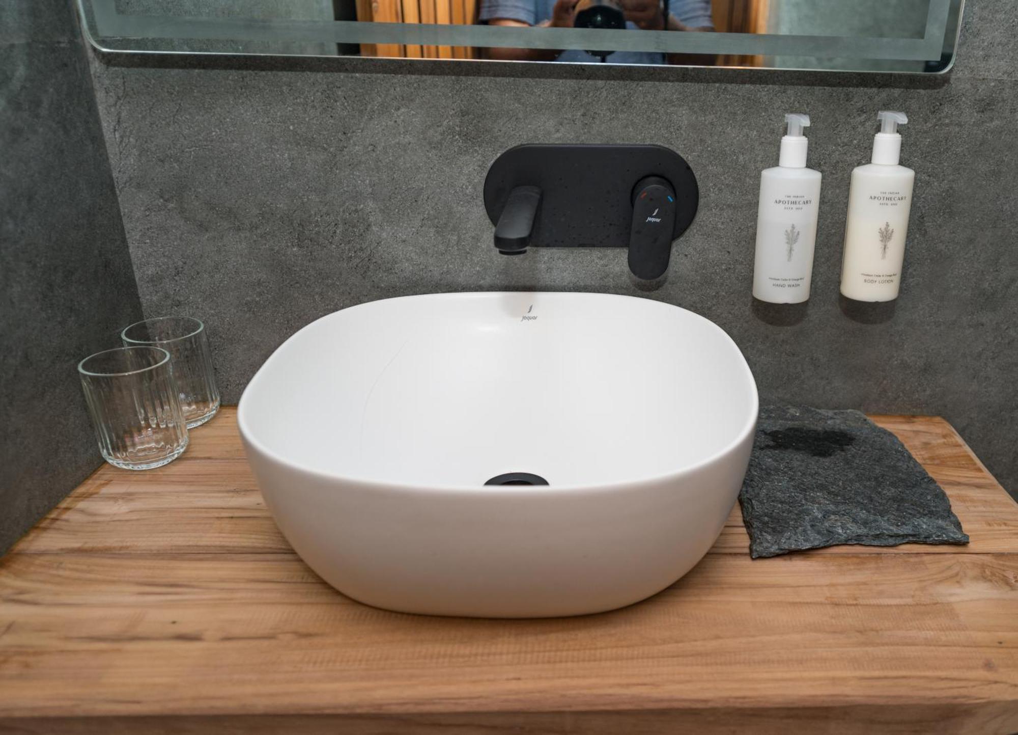 Cedar Hill Lodge - A Boutique Homestay Mashobra Esterno foto