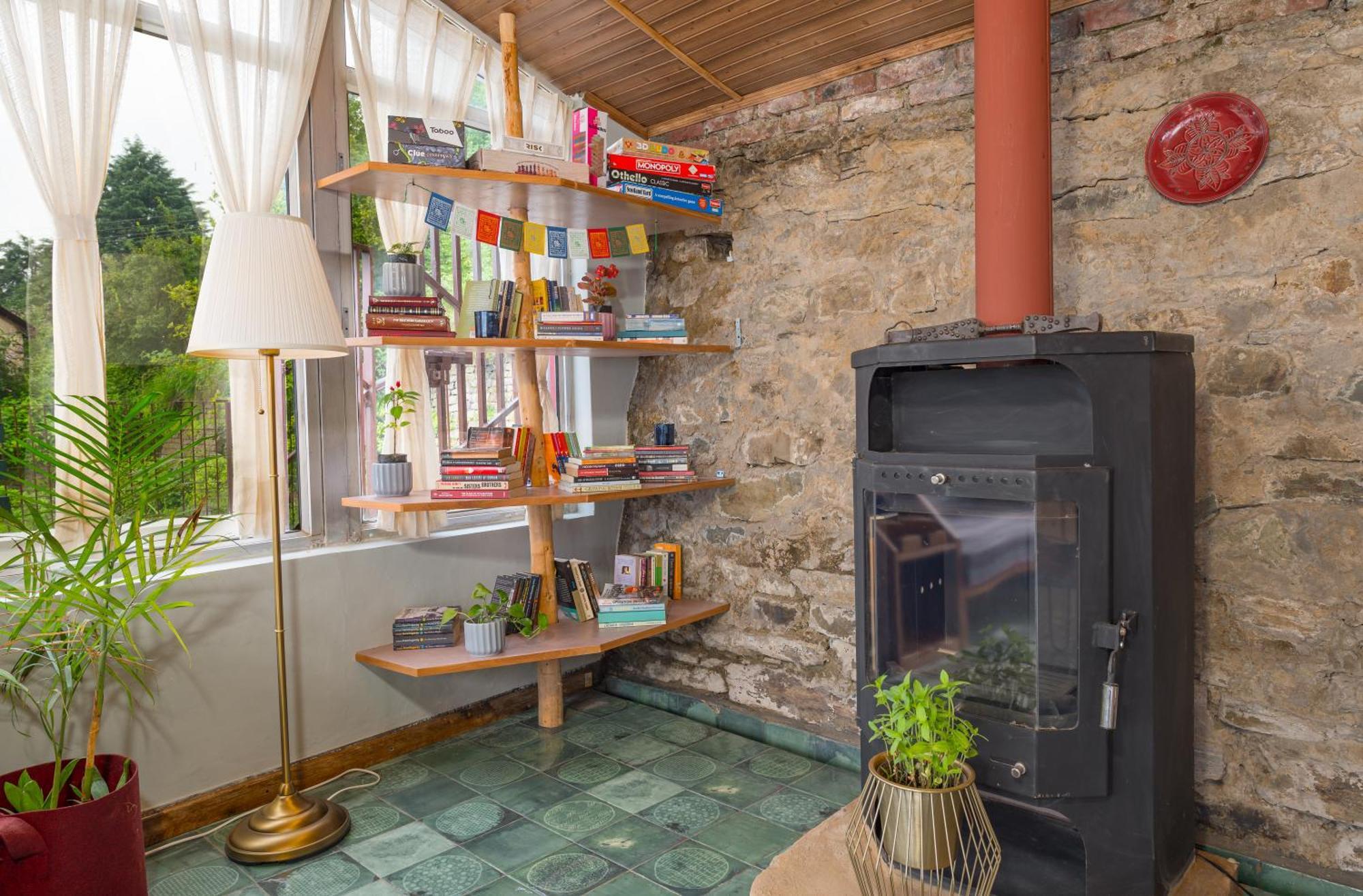 Cedar Hill Lodge - A Boutique Homestay Mashobra Esterno foto